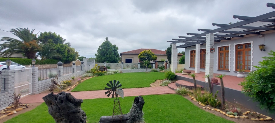 3 Bedroom Property for Sale in Albertinia Western Cape